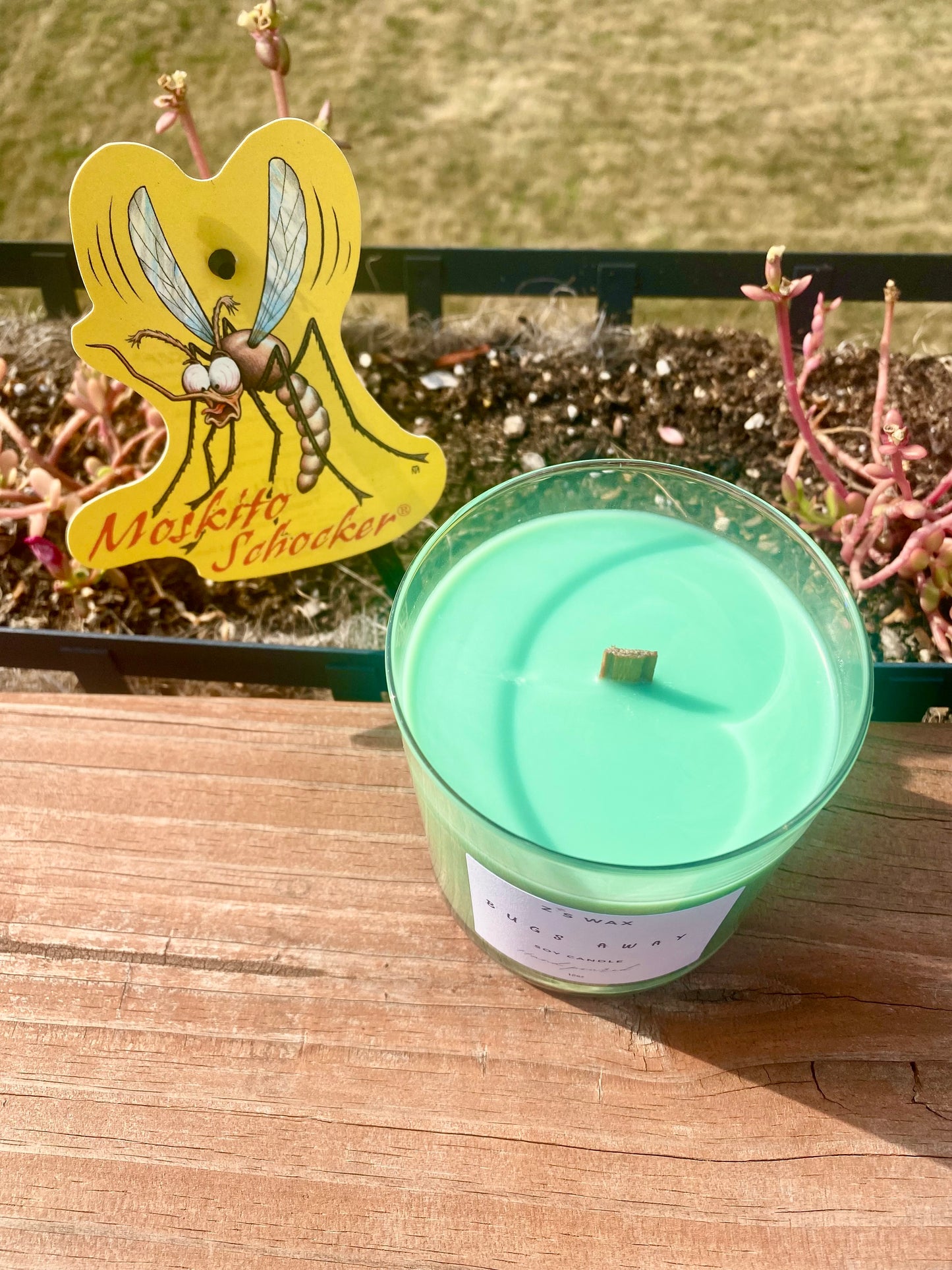 Bugs Away W/ Citronella Candle